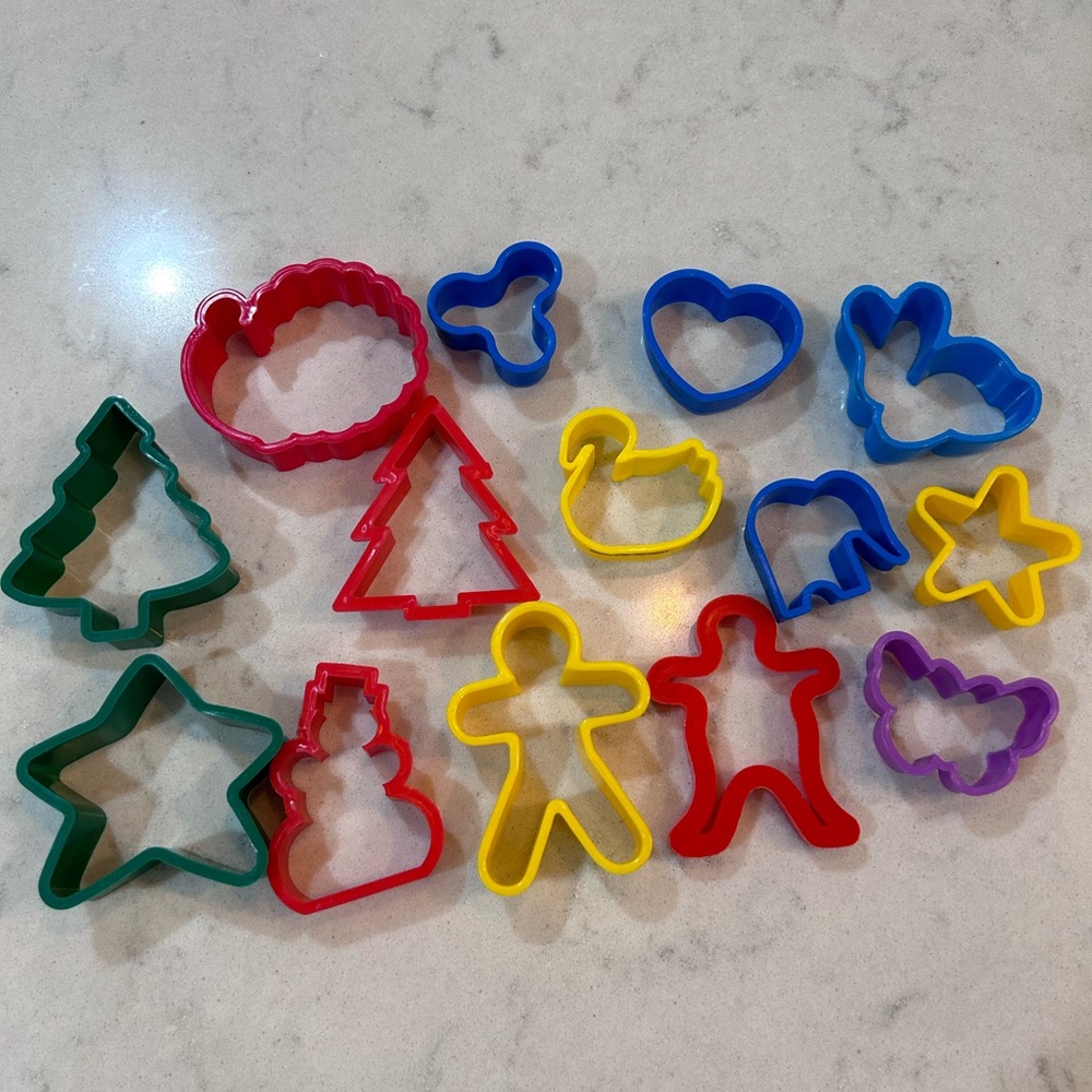 14 cookie cutters holiday animals butterfly person star duck playdough